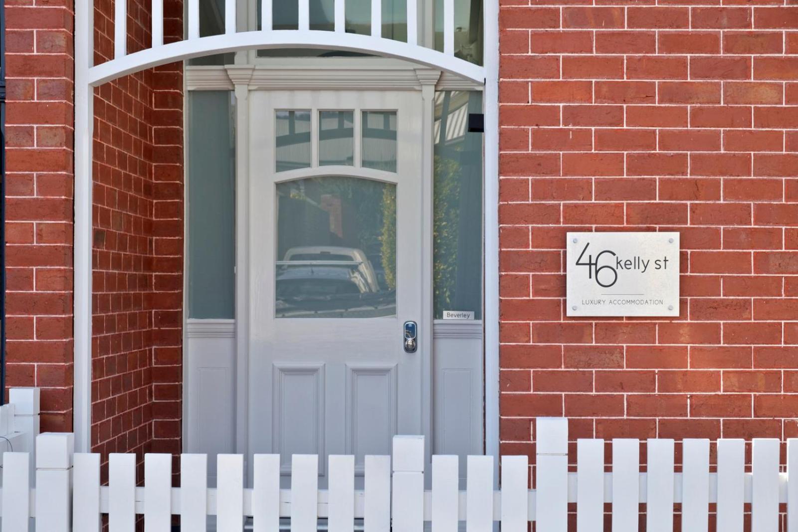 הובארט Sullivans Cove Apartments מראה חיצוני תמונה 46 Elly St, the home of the first Australian Olympic gold medal winning men's team