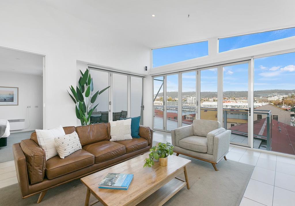 הובארט Sullivans Cove Apartments מראה חיצוני תמונה A staged living room