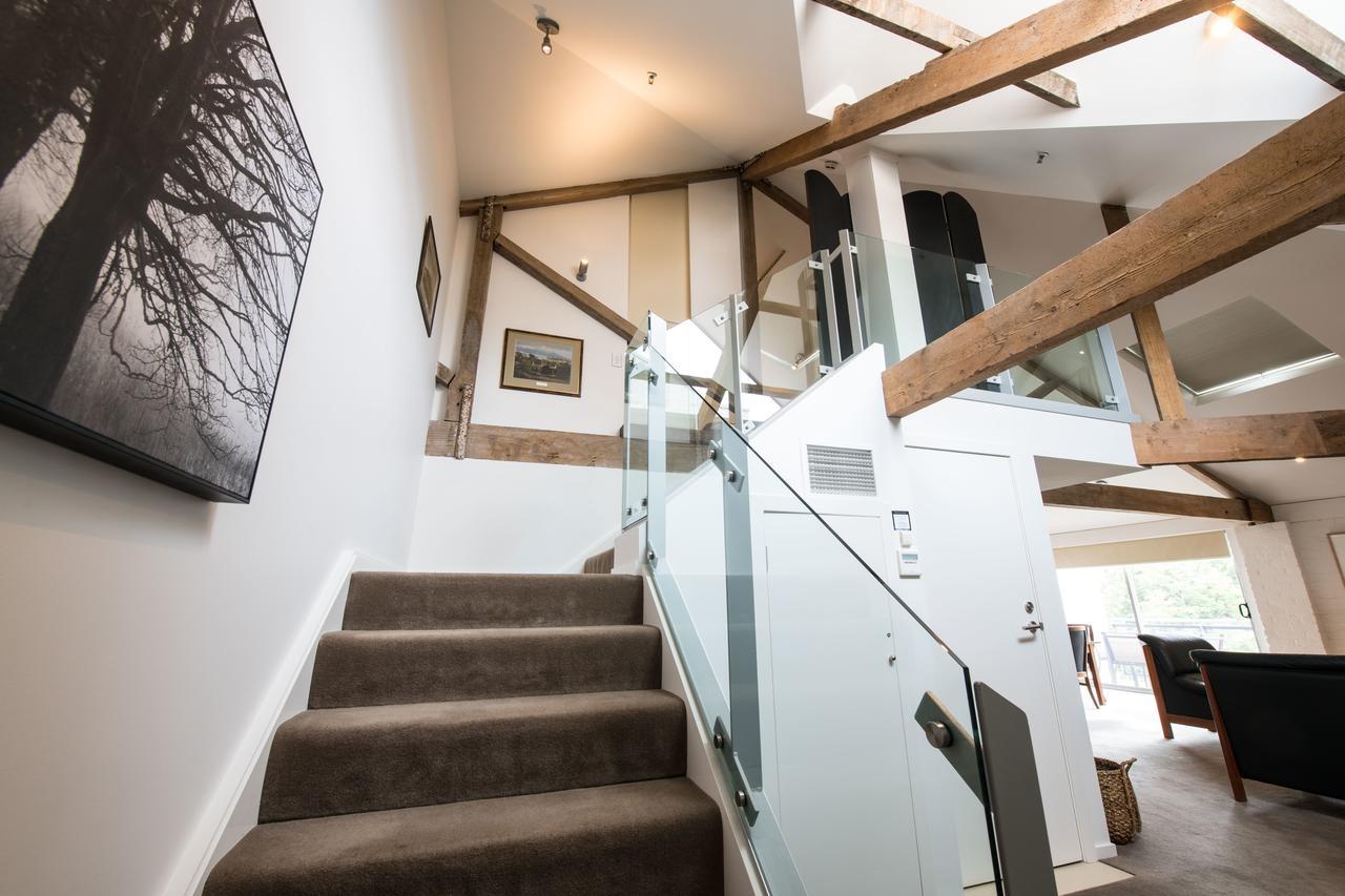 הובארט Sullivans Cove Apartments מראה חיצוני תמונה The interior of the main house