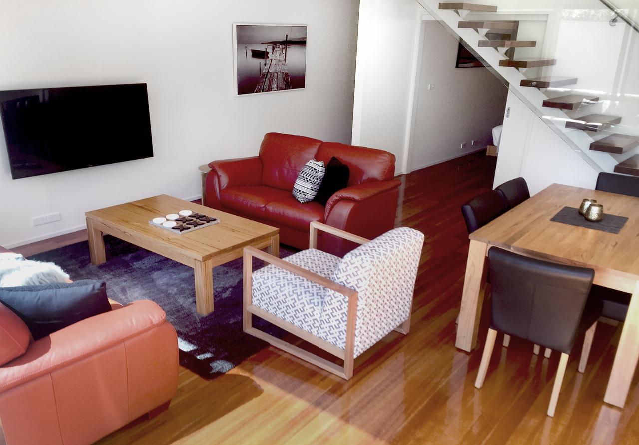 הובארט Sullivans Cove Apartments מראה חיצוני תמונה A living room