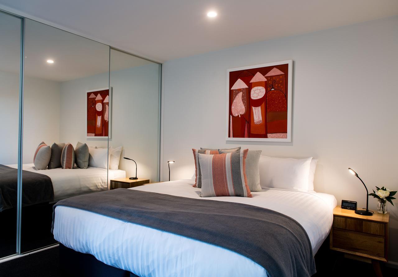 הובארט Sullivans Cove Apartments מראה חיצוני תמונה A bedroom at the hotel